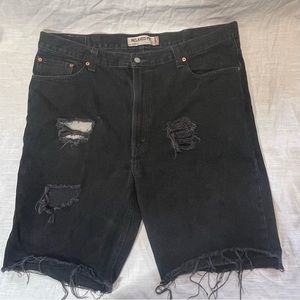 Vtg Levi’s 550 Black Denim Ripped Shorts Men’s sz: 42
